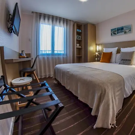 Logis Du Parc Hotel 3*